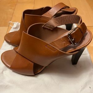 BCBGMAXAZARIA, 37 EU/ 7 US, tan